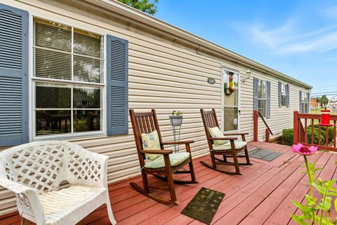 Tiny photo for 1289 Confederate Boulevard, Appomattox, VA 24522 (MLS # 362237)