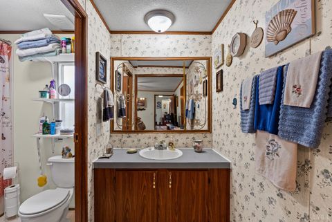 Tiny photo for 1289 Confederate Boulevard, Appomattox, VA 24522 (MLS # 362237)