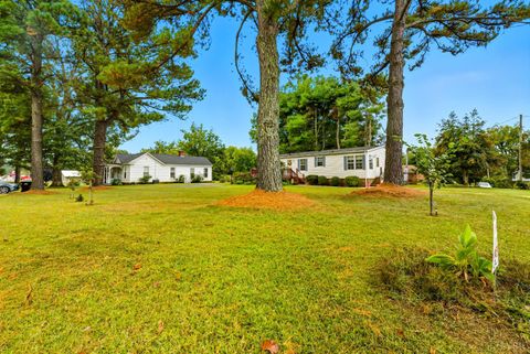 Tiny photo for 1289 Confederate Boulevard, Appomattox, VA 24522 (MLS # 362237)