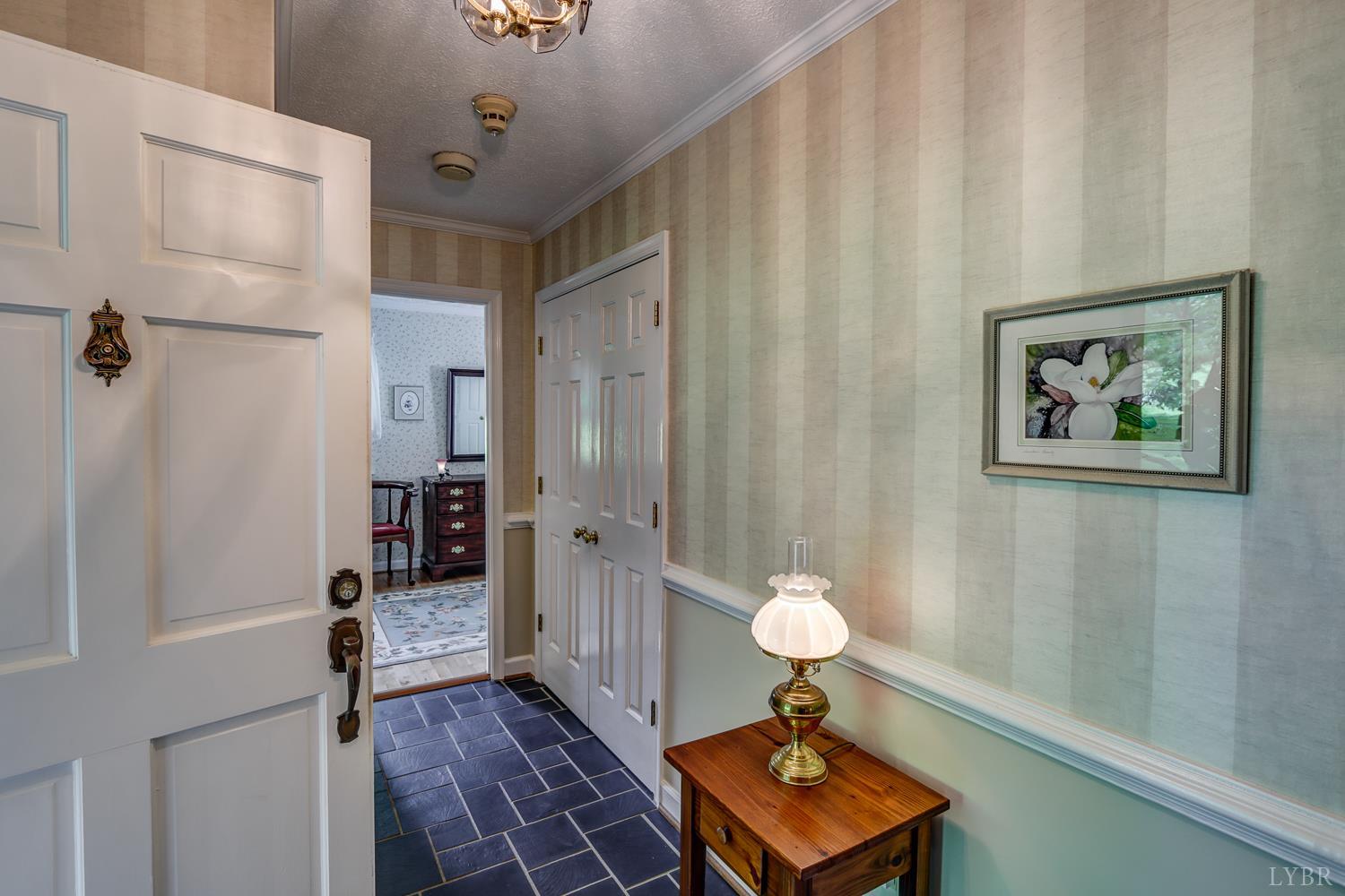 1146 Audubon Drive, Lynchburg, Virginia image 3