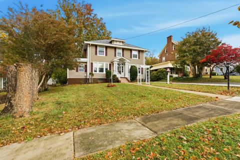 Tiny photo for 106 connecticut Avenue, Lynchburg, VA 24501 (MLS # 362589)