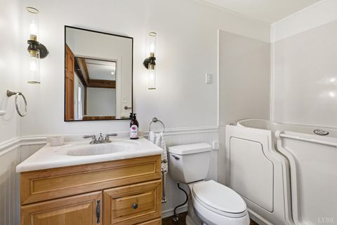 Tiny photo for 106 connecticut Avenue, Lynchburg, VA 24501 (MLS # 362589)