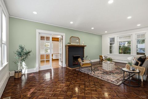 Tiny photo for 106 connecticut Avenue, Lynchburg, VA 24501 (MLS # 362589)