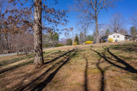 Tiny photo for 542 Lake Nelson Lane, Arrington, VA 22922 (MLS # 365158)