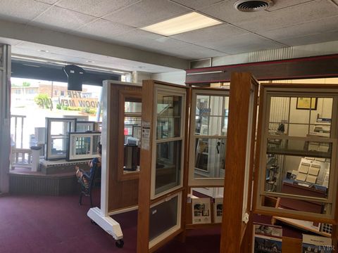 Tiny photo for 5218 Fort Avenue, Lynchburg, VA 24502 (MLS # 364422)