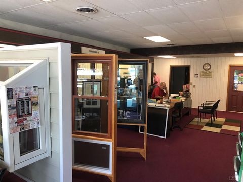 Tiny photo for 5218 Fort Avenue, Lynchburg, VA 24502 (MLS # 364422)