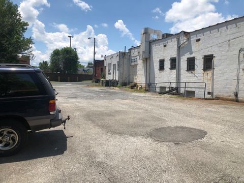 Tiny photo for 5218 Fort Avenue, Lynchburg, VA 24502 (MLS # 364422)