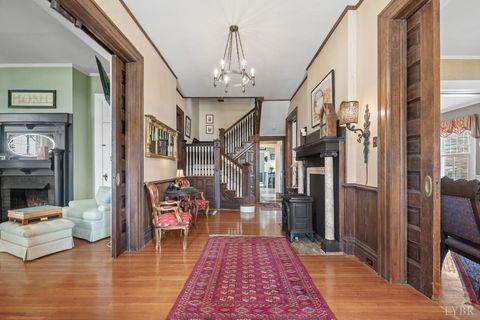 Tiny photo for 517 Longwood Avenue, Bedford, VA 24523 (MLS # 364860)