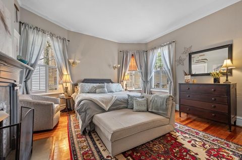 Tiny photo for 517 Longwood Avenue, Bedford, VA 24523 (MLS # 364860)