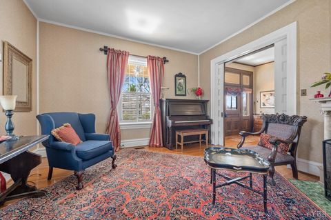 Tiny photo for 517 Longwood Avenue, Bedford, VA 24523 (MLS # 364860)