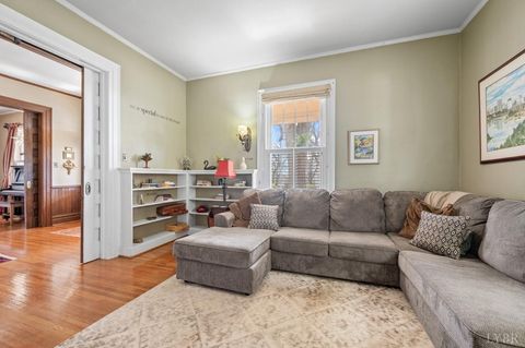Tiny photo for 517 Longwood Avenue, Bedford, VA 24523 (MLS # 364860)