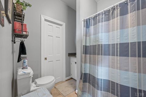 Tiny photo for 517 Longwood Avenue, Bedford, VA 24523 (MLS # 364860)