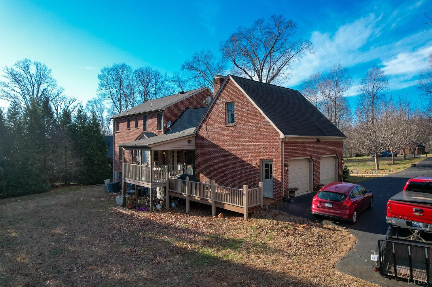 1132 Lakepointe Drive, Forest, Virginia image 3