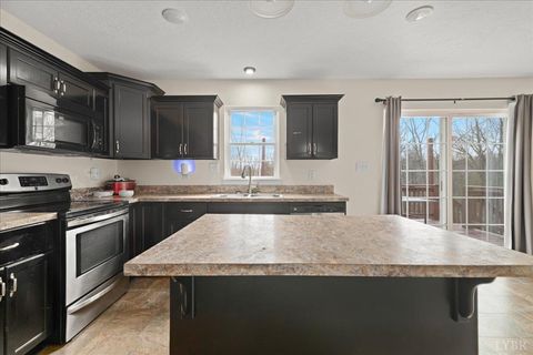 Tiny photo for 570 Kentmoor Farm Rd Rd, Madison Heights, VA 24572 (MLS # 365016)