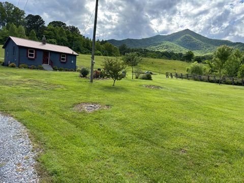 Tiny photo for 7392 Peaks Road, Bedford, VA 24523 (MLS # 364675)