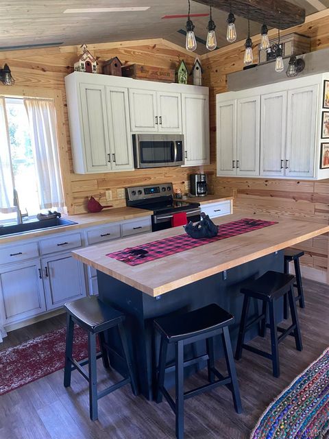 Tiny photo for 7392 Peaks Road, Bedford, VA 24523 (MLS # 364675)