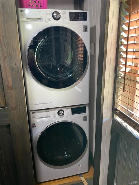 Tiny photo for 7392 Peaks Road, Bedford, VA 24523 (MLS # 364675)