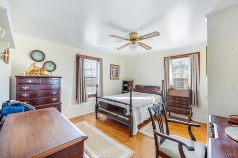 Tiny photo for 10008 Thomas Jefferson Highway, Charlotte Court House, VA 23923 (MLS # 363490)