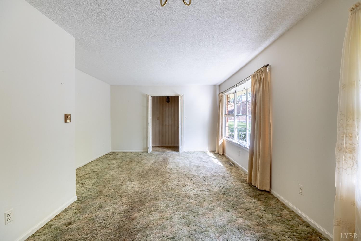2725 Westhaven Place, Lynchburg, Virginia image 6
