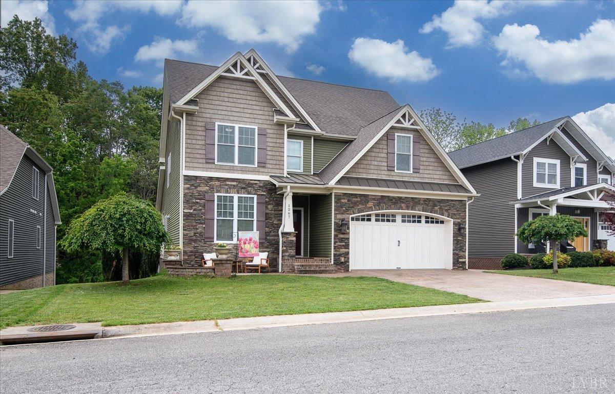 1267 Helmsdale Drive, Forest, Virginia image 2