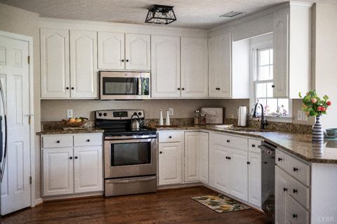 Tiny photo for 1324 Cuddington Lane, Forest, VA 24551 (MLS # 362230)
