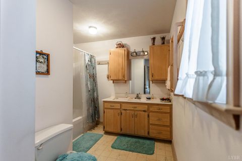 Tiny photo for 119 S Fork Road, Appomattox, VA 24522 (MLS # 366542)