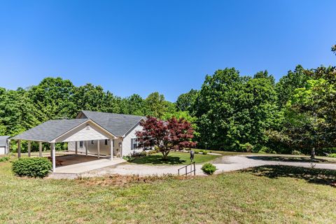 Tiny photo for 119 S Fork Road, Appomattox, VA 24522 (MLS # 366542)