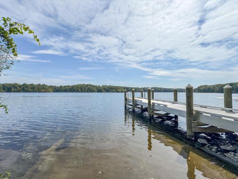 Tiny photo for 7622 Farmville Road, Farmville, VA 23901 (MLS # 362554)