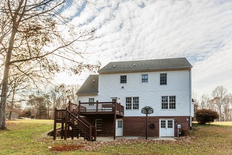 Tiny photo for 103 Brockenbrough Place, Forest, VA 24551 (MLS # 363223)
