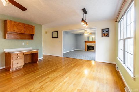 Tiny photo for 103 Brockenbrough Place, Forest, VA 24551 (MLS # 363223)