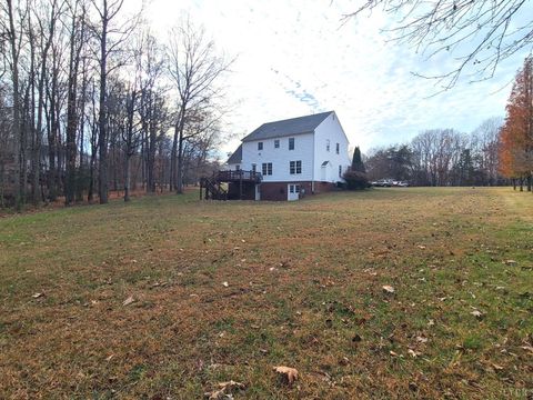 Tiny photo for 103 Brockenbrough Place, Forest, VA 24551 (MLS # 363223)