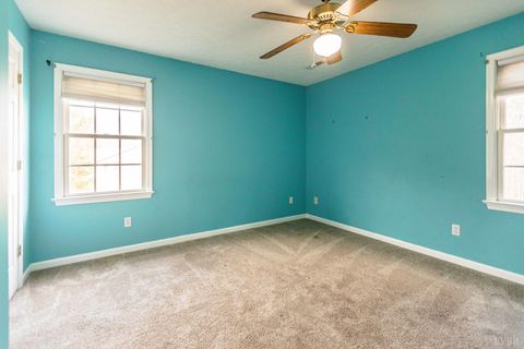 Tiny photo for 103 Brockenbrough Place, Forest, VA 24551 (MLS # 363223)