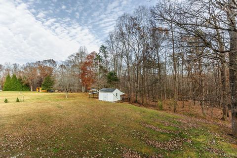 Tiny photo for 103 Brockenbrough Place, Forest, VA 24551 (MLS # 363223)
