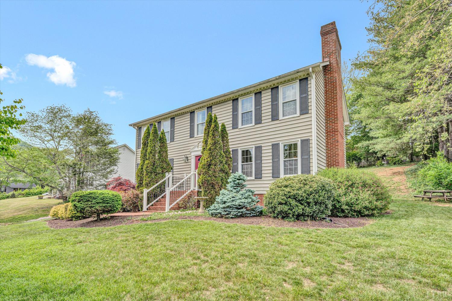 302 Ivy Lane, Daleville, Virginia image 4