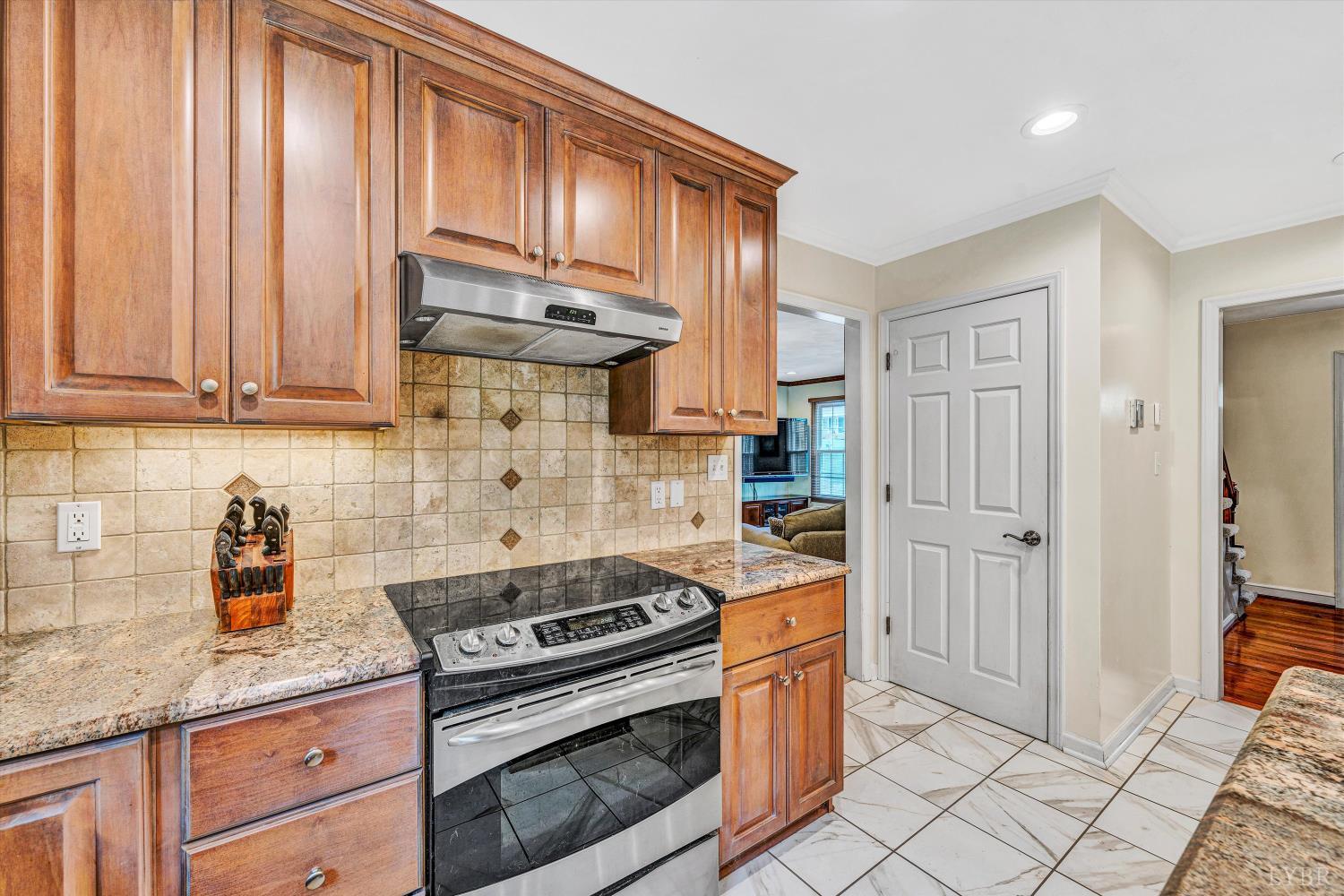 302 Ivy Lane, Daleville, Virginia image 16