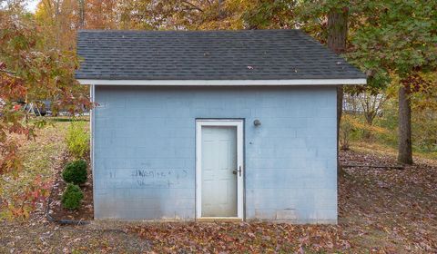 Tiny photo for 3660 Union Church Road, Gladstone, VA 24553 (MLS # 362819)