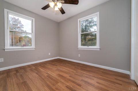 Tiny photo for 3660 Union Church Road, Gladstone, VA 24553 (MLS # 362819)