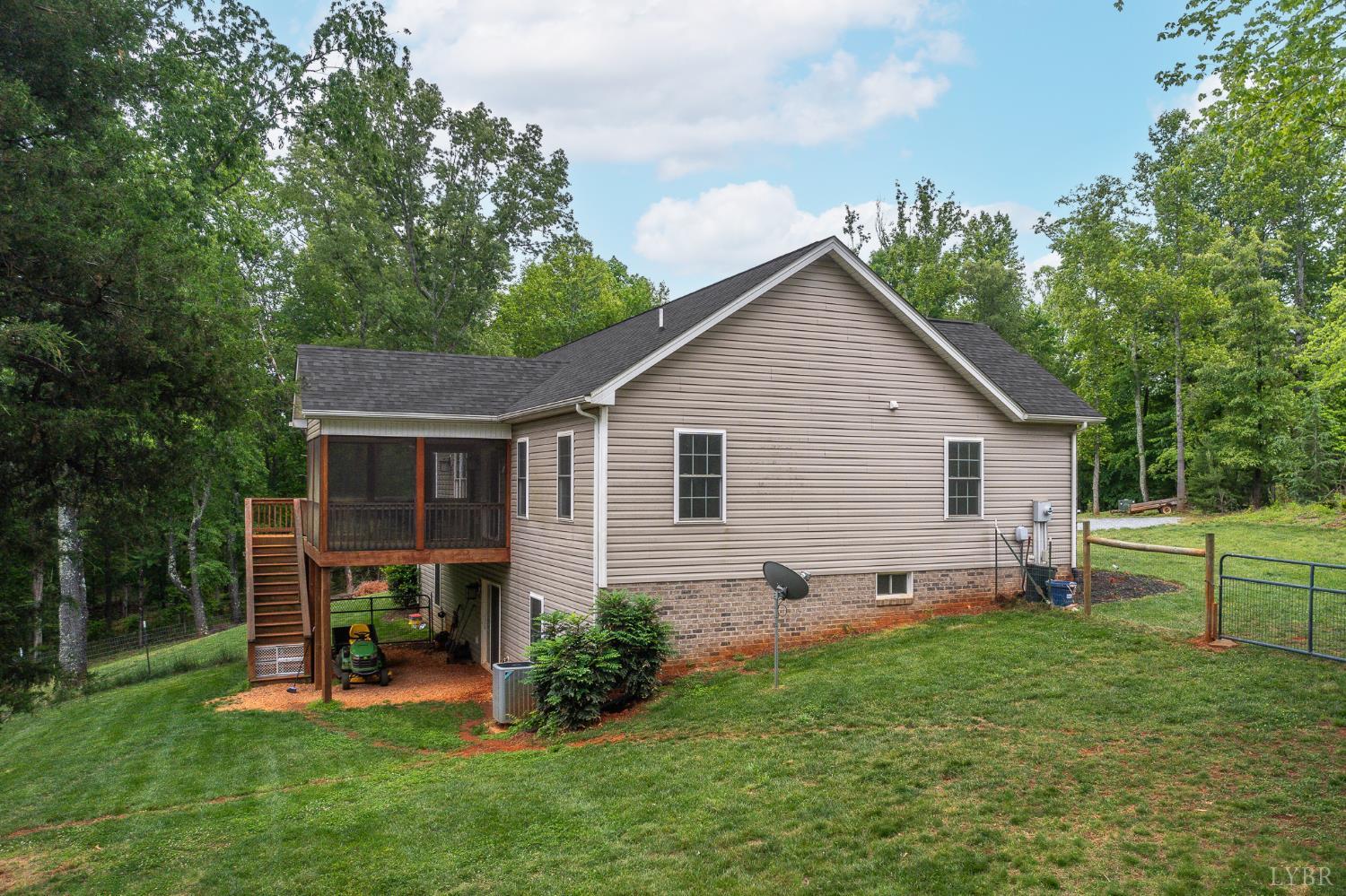 1194 Hamler Road, Forest, Virginia image 49