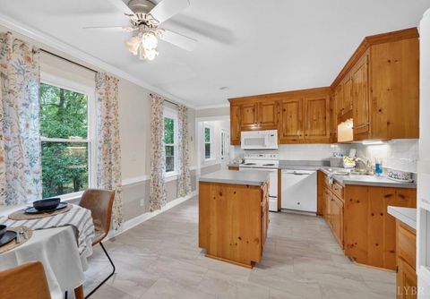 Tiny photo for 275 Fox Hill Road, Rice, VA 23966 (MLS # 366684)