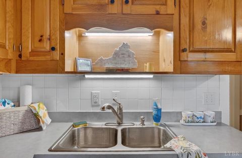 Tiny photo for 275 Fox Hill Road, Rice, VA 23966 (MLS # 366684)