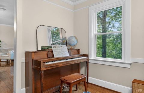 Tiny photo for 275 Fox Hill Road, Rice, VA 23966 (MLS # 366684)