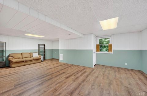 Tiny photo for 275 Fox Hill Road, Rice, VA 23966 (MLS # 366684)