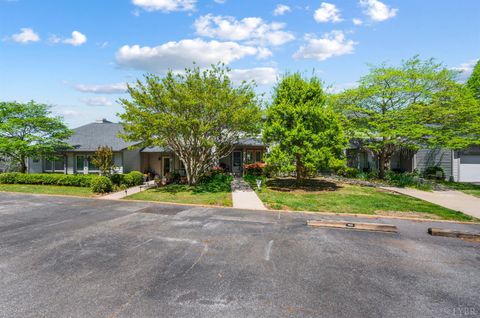 Tiny photo for 424 Oak Point Road, Forest, VA 24551 (MLS # 365938)