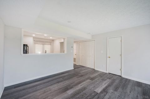 Tiny photo for 424 Oak Point Road, Forest, VA 24551 (MLS # 365938)