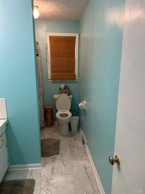 Tiny photo for 327 Dixie Airport Rd, Madison Heights, VA 24572 (MLS # 362452)