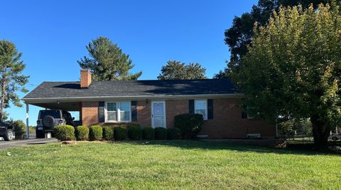 Tiny photo for 327 Dixie Airport Rd, Madison Heights, VA 24572 (MLS # 362452)