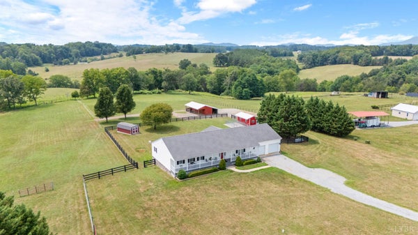 4755 OLD COUNTRY RD, BEDFORD, VA 24523 - Image 60e48c7efe02032bf373ba5df2e878f8/1259611863
