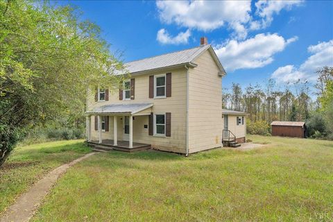 Photo of 104 Claytor Drive, Brookneal, VA 24528 (MLS # 362520)