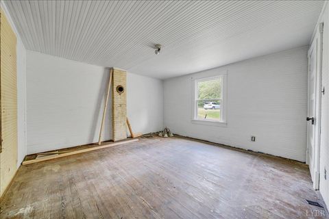 Tiny photo for 104 Claytor Drive, Brookneal, VA 24528 (MLS # 362520)