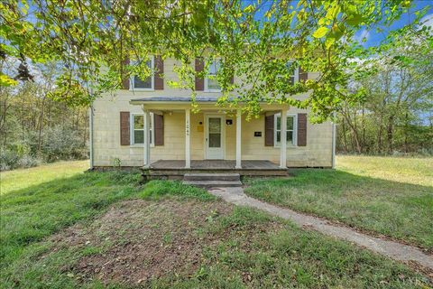 Tiny photo for 104 Claytor Drive, Brookneal, VA 24528 (MLS # 362520)